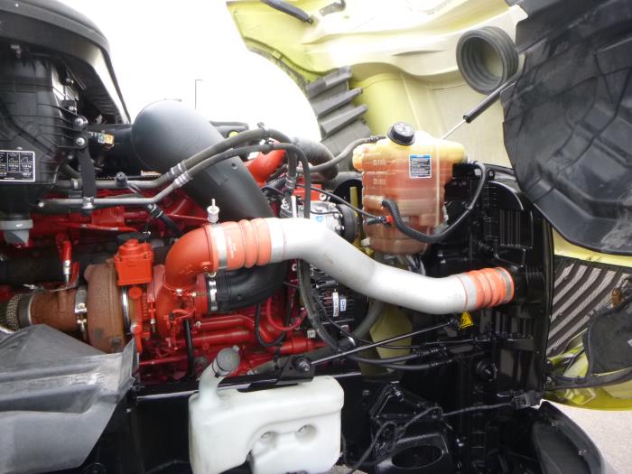 2023 International LT625-25