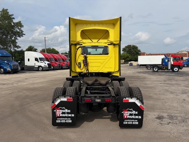 2023 International LT625-4