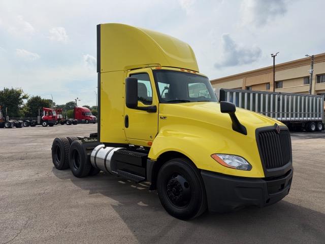 2023 International LT625-10