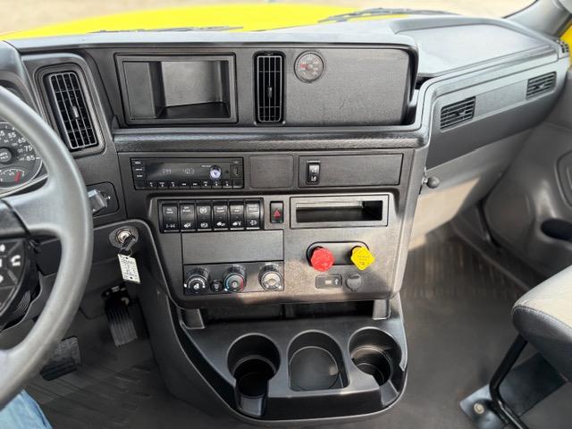 2023 International LT625-21