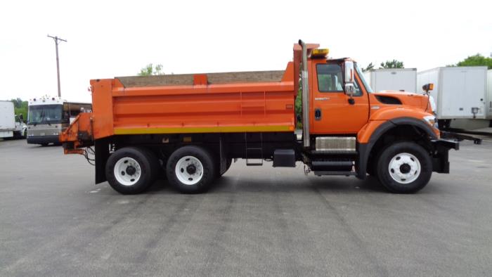 2013 International 7400-4