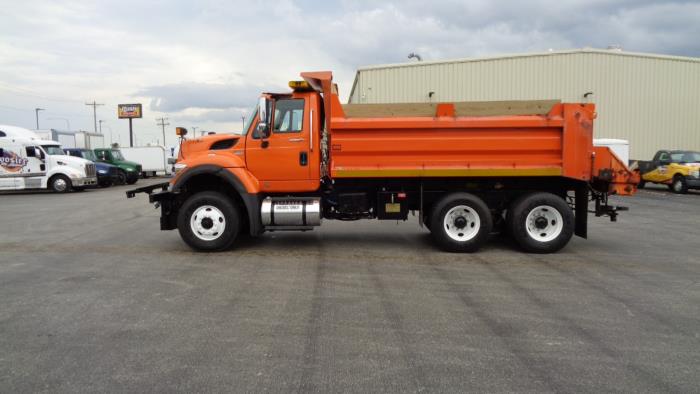 2013 International 7400-8