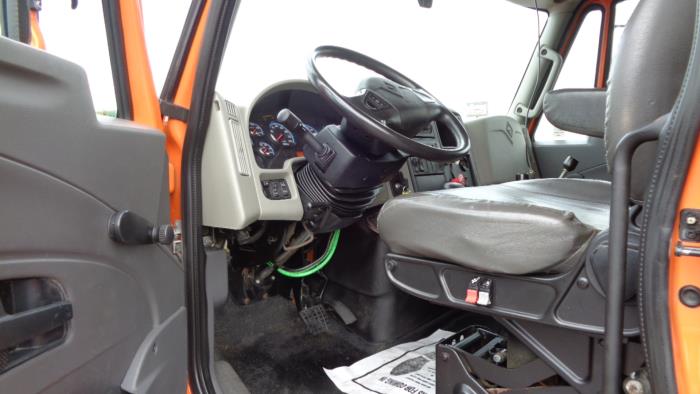 2013 International 7400-9