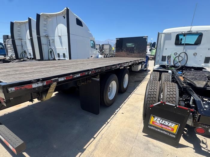 2019 Freightliner Business Class M2 106-1