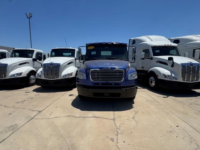 2019 Freightliner Business Class M2 106-0
