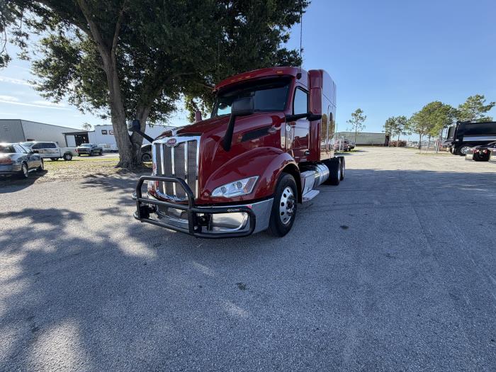 2023 Peterbilt 579-1