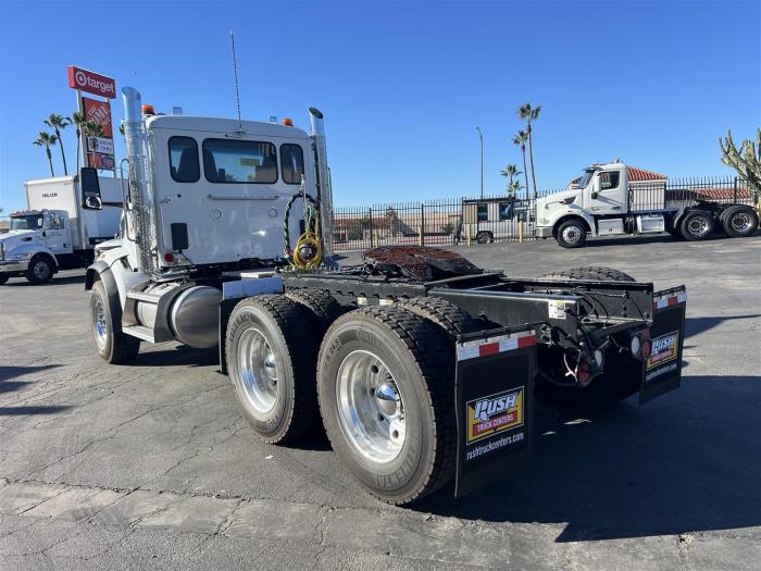 2027 Peterbilt 567-10