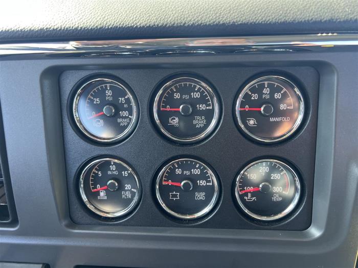 2027 Peterbilt 567-25