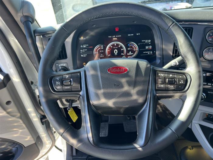 2027 Peterbilt 567-28