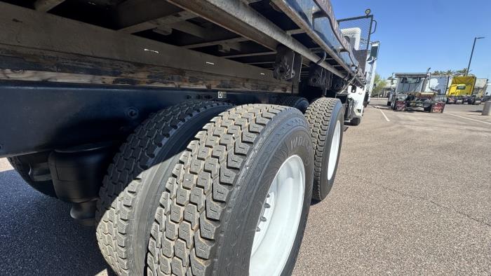 2015 Peterbilt 348-5