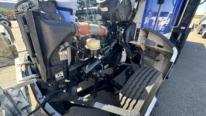2015 Peterbilt 348-10