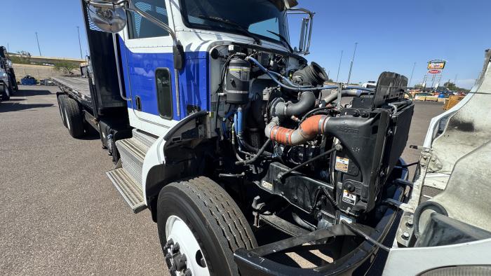 2015 Peterbilt 348-11