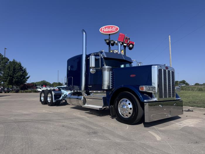 2027 Peterbilt 589-4