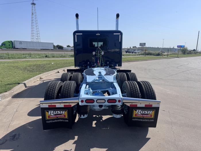 2027 Peterbilt 589-8
