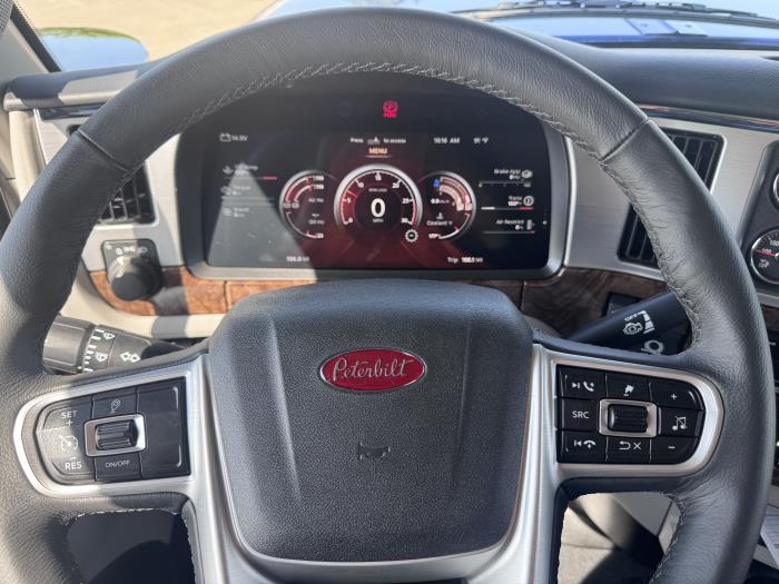 2027 Peterbilt 589-18