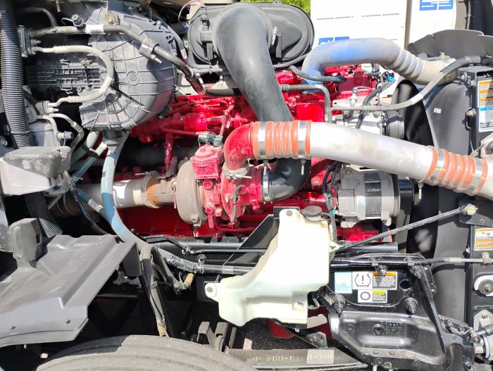 2023 Peterbilt 579-13