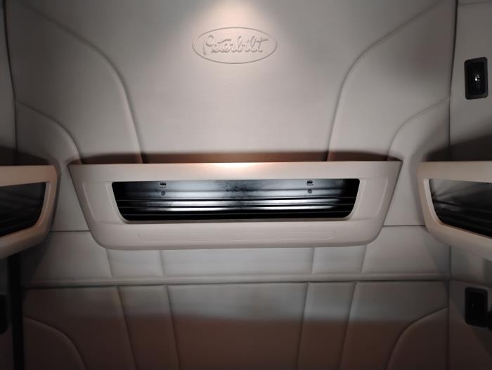 2023 Peterbilt 579-22