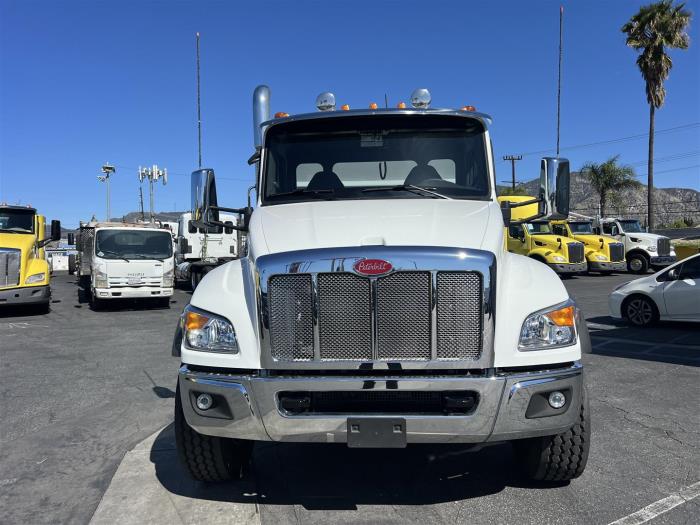 2026 Peterbilt 548-4