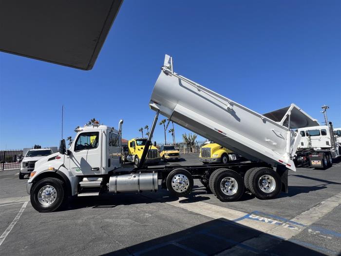 2026 Peterbilt 548-35