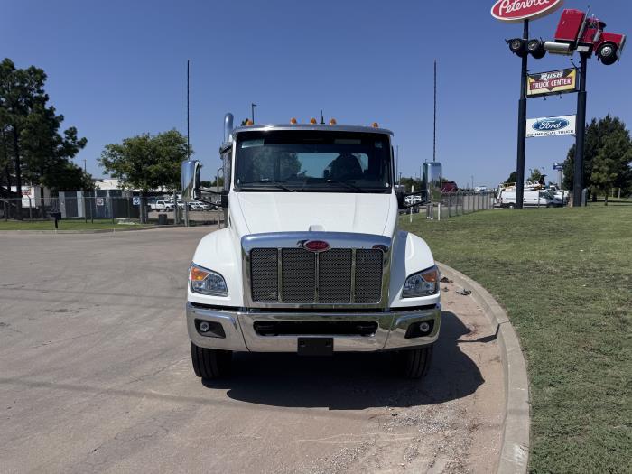 2027 Peterbilt 548-7