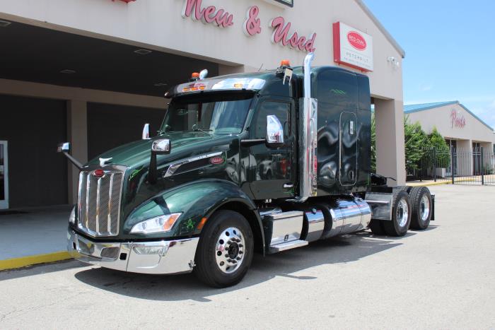 2023 Peterbilt 579-0