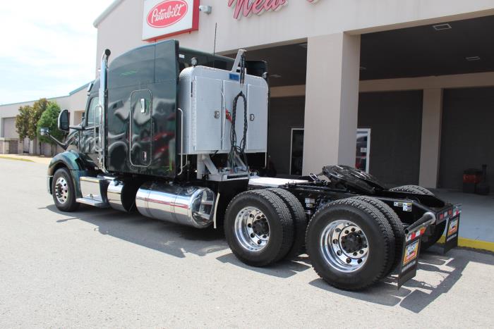 2023 Peterbilt 579-3