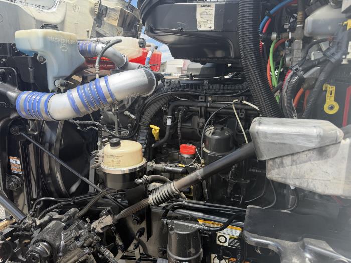 2020 Peterbilt 567-15