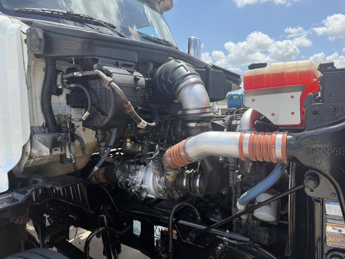 2020 Peterbilt 567-17
