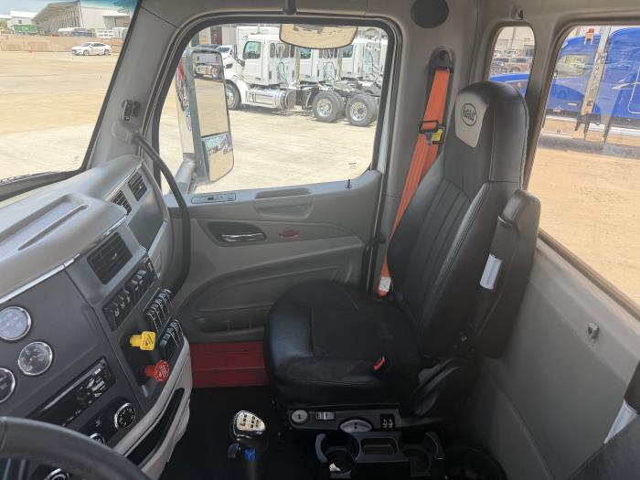 2020 Peterbilt 567-23