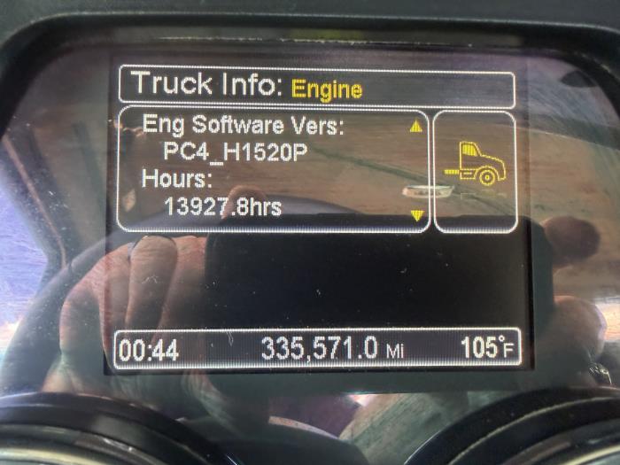 2020 Peterbilt 567-30