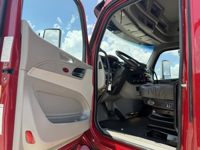2020 Peterbilt 579-23