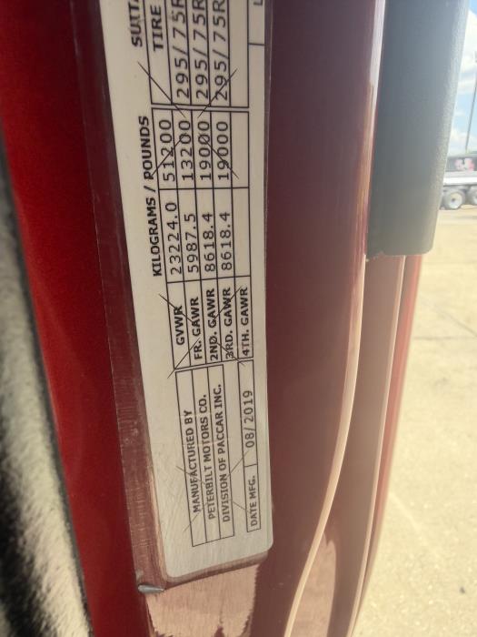 2020 Peterbilt 579-25