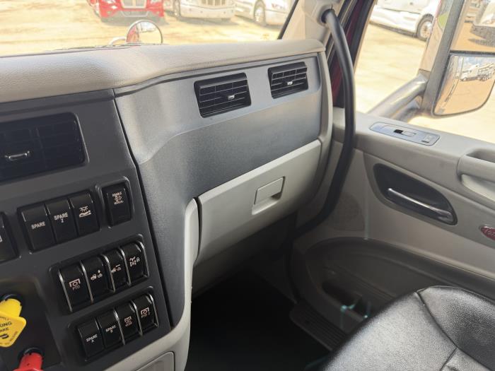 2020 Peterbilt 579-34