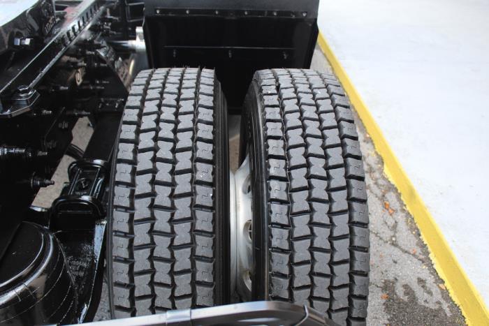 2021 Peterbilt 579-4