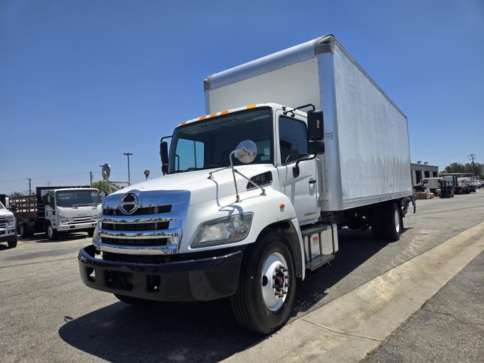 2019 Hino 268A-0