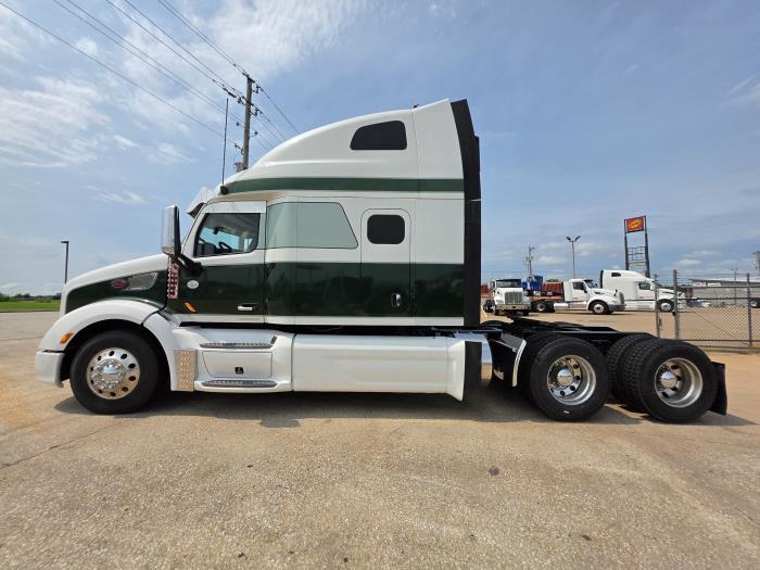 2020 Peterbilt 579-1