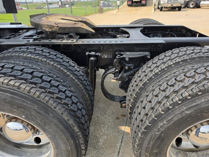 2020 Peterbilt 579-10