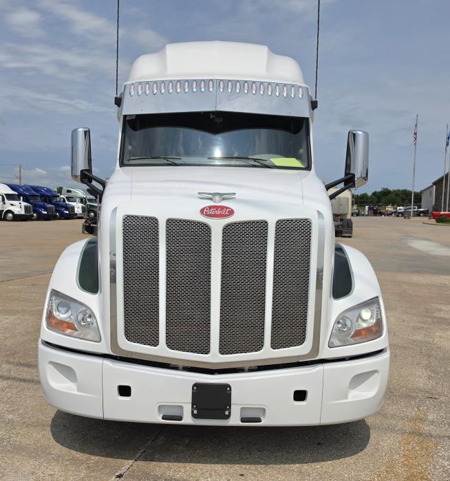 2020 Peterbilt 579-9