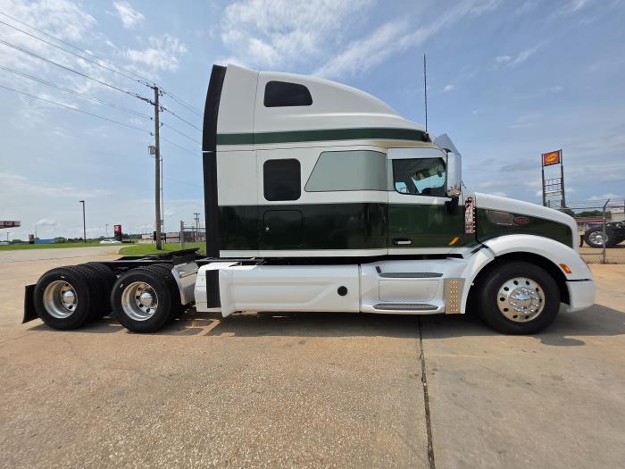 2020 Peterbilt 579-7