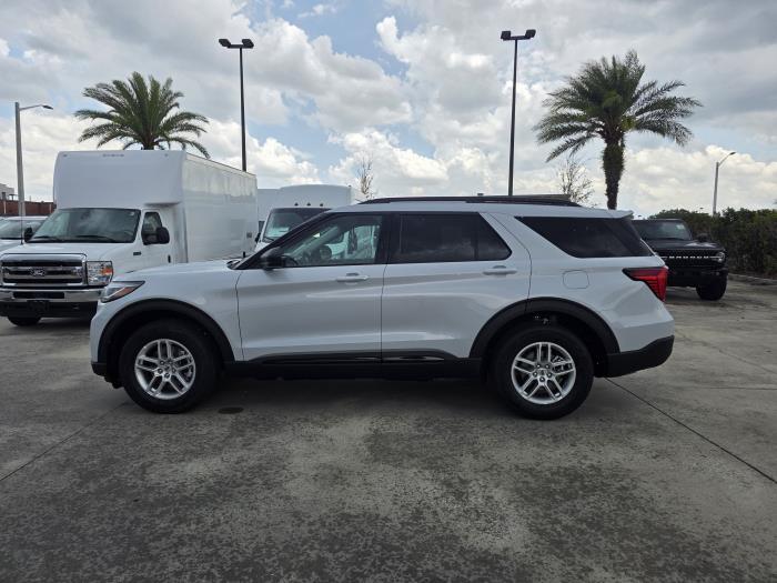 2026 Ford Explorer-8