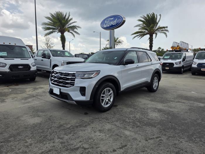 2026 Ford Explorer-13