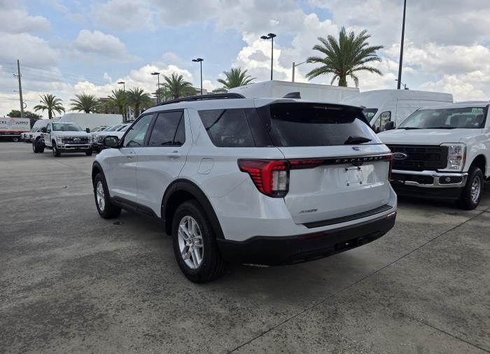 2026 Ford Explorer-19