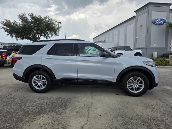 2026 Ford Explorer-20