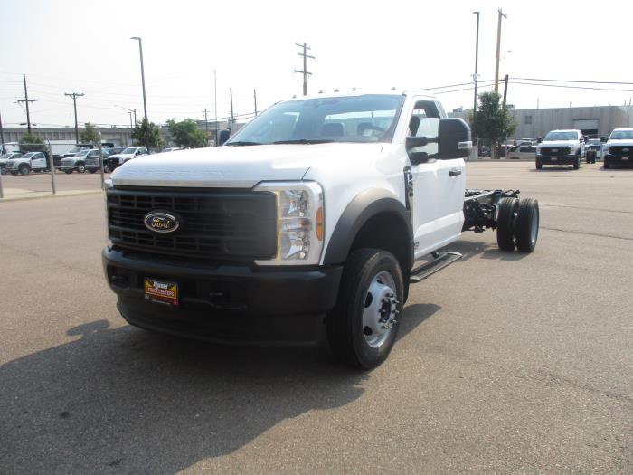 2026 Ford F-550-1