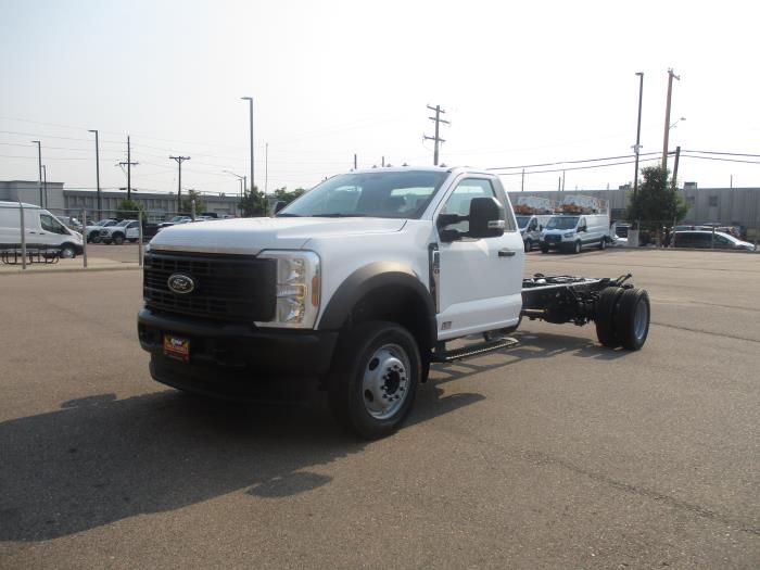 2026 Ford F-550-1