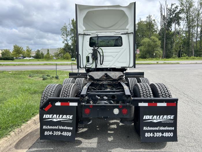 2023 International LT625-6