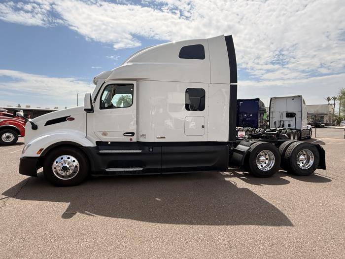 2022 Peterbilt 579-1
