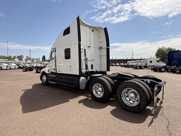 2022 Peterbilt 579-2