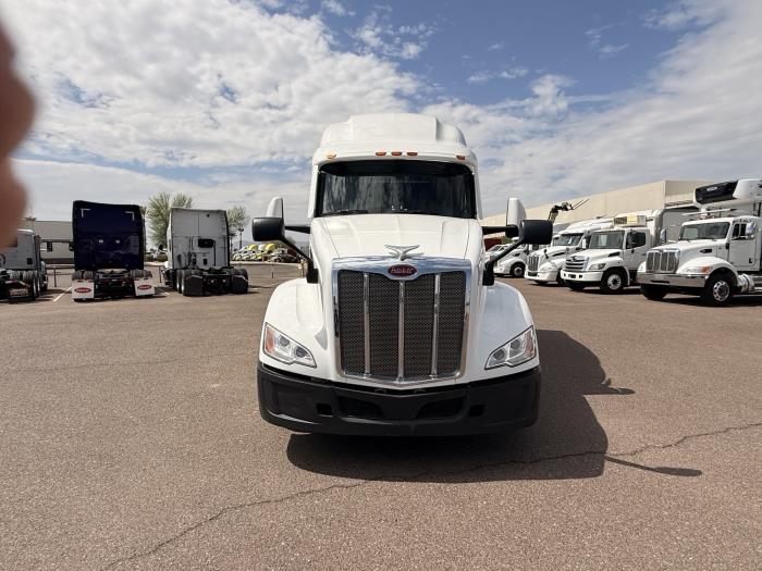 2022 Peterbilt 579-7