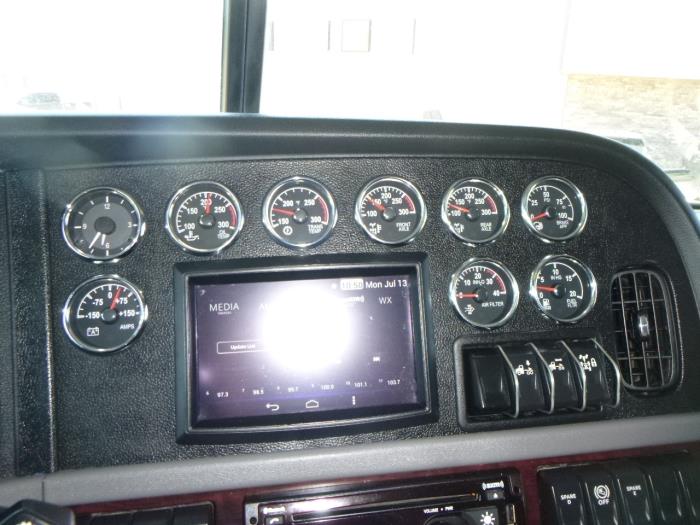 2022 Peterbilt 389-22